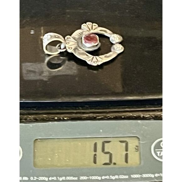 Purple Spiny Oyster Naja Pendant Navajo Sterling Silver by Kevin Billah - Picture 14 of 14